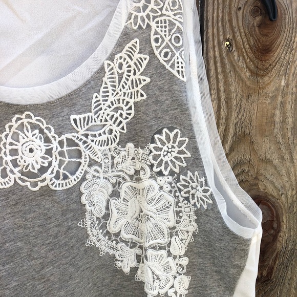 Zara Embroidered Lace Crop Top Size M - Picture 9 of 11